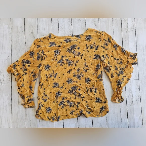 Lauren Conrad Mustard Yellow Floral Crinkle Flutter Ruffle Bell Sleeve Top Tie - Picture 3 of 10